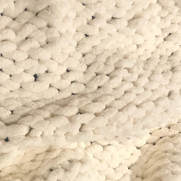 Chunky Knit White Blanket - hand made 🧶 NEW!! - Picture 2 of 2